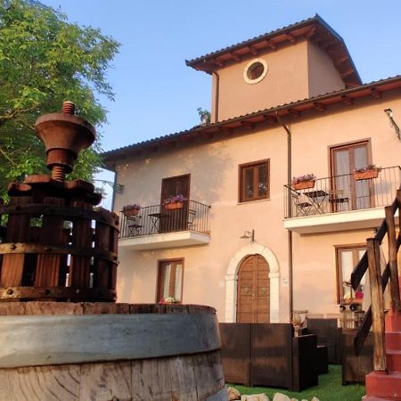 "Il Casaletto" Agriturismo Moderno, Vista Panoramica E Cibo Spettacolare- Scurcola Marsicana Екстериор снимка