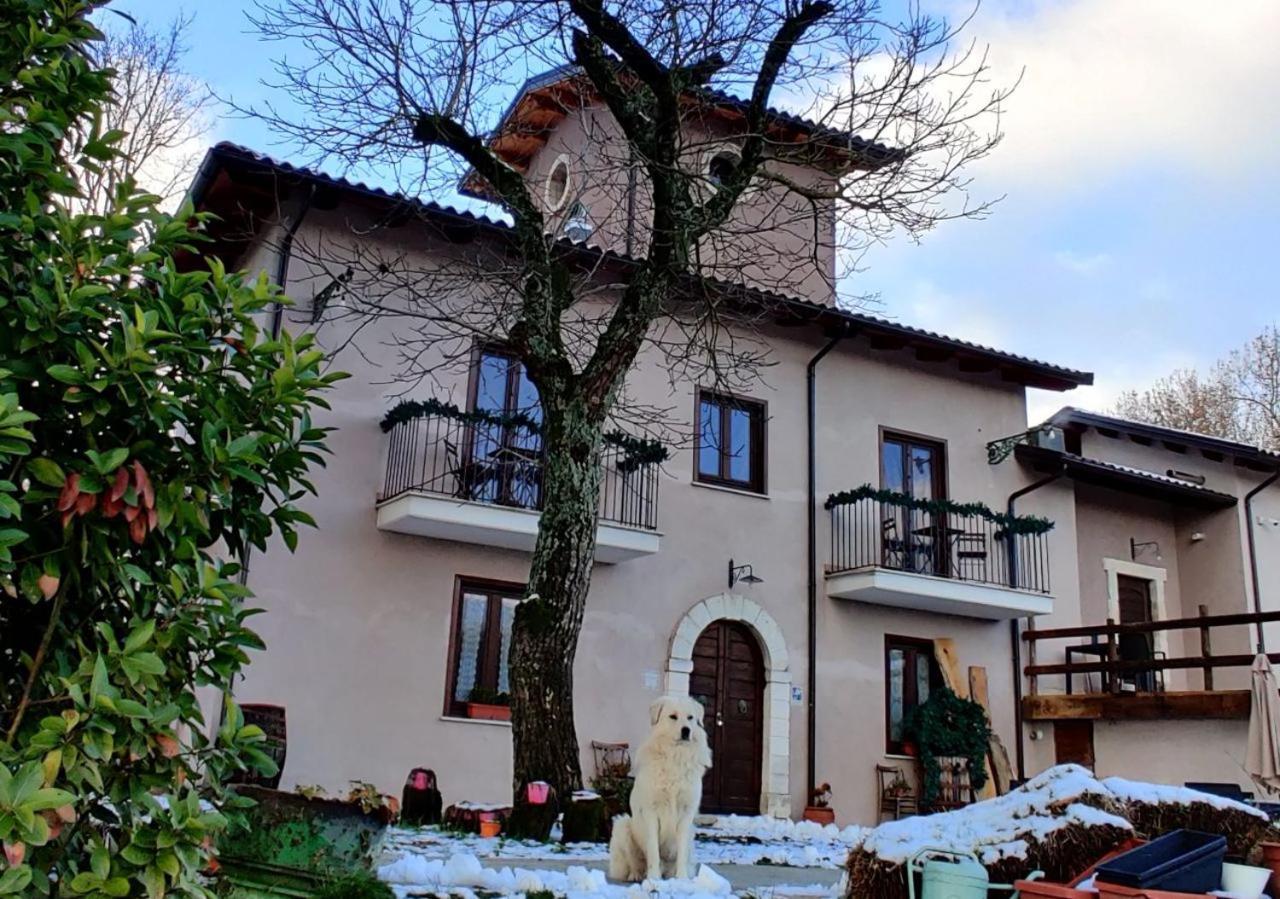 "Il Casaletto" Agriturismo Moderno, Vista Panoramica E Cibo Spettacolare- Scurcola Marsicana Екстериор снимка